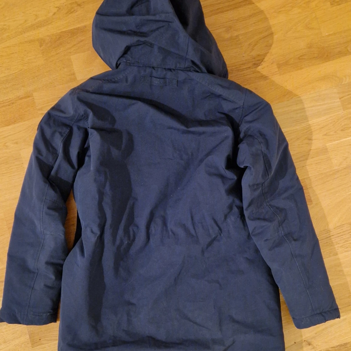 GANT Mörkblå parkajacka med huva - 90