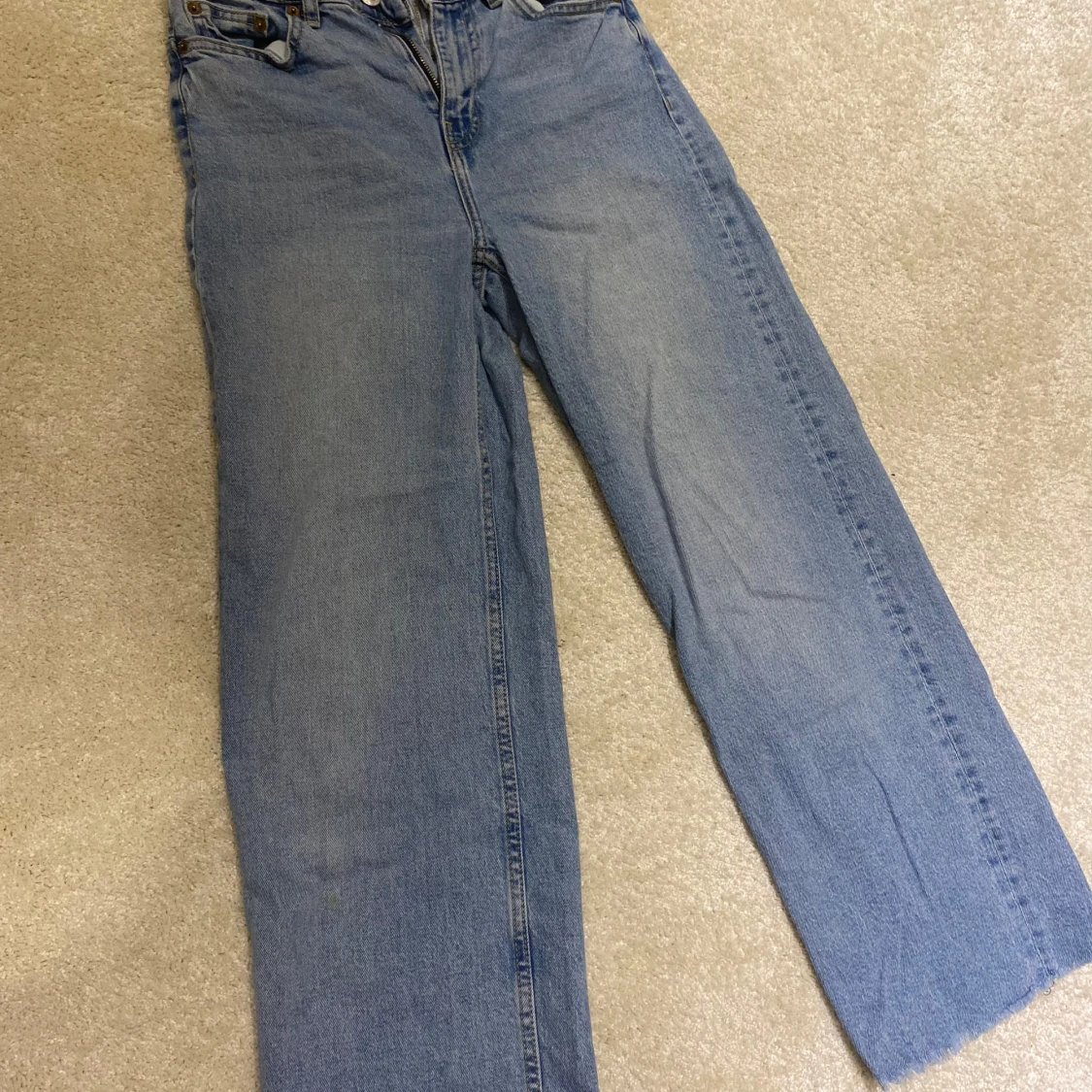 Blå jeansbyxor - 90