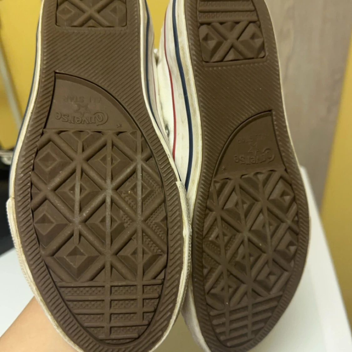 Vita sneakers från Converse - 91