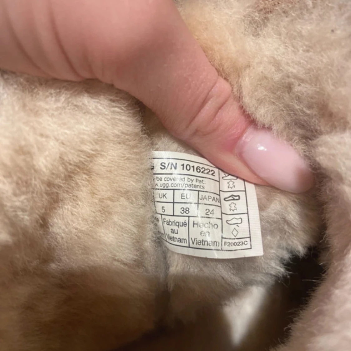 Uggs - 92