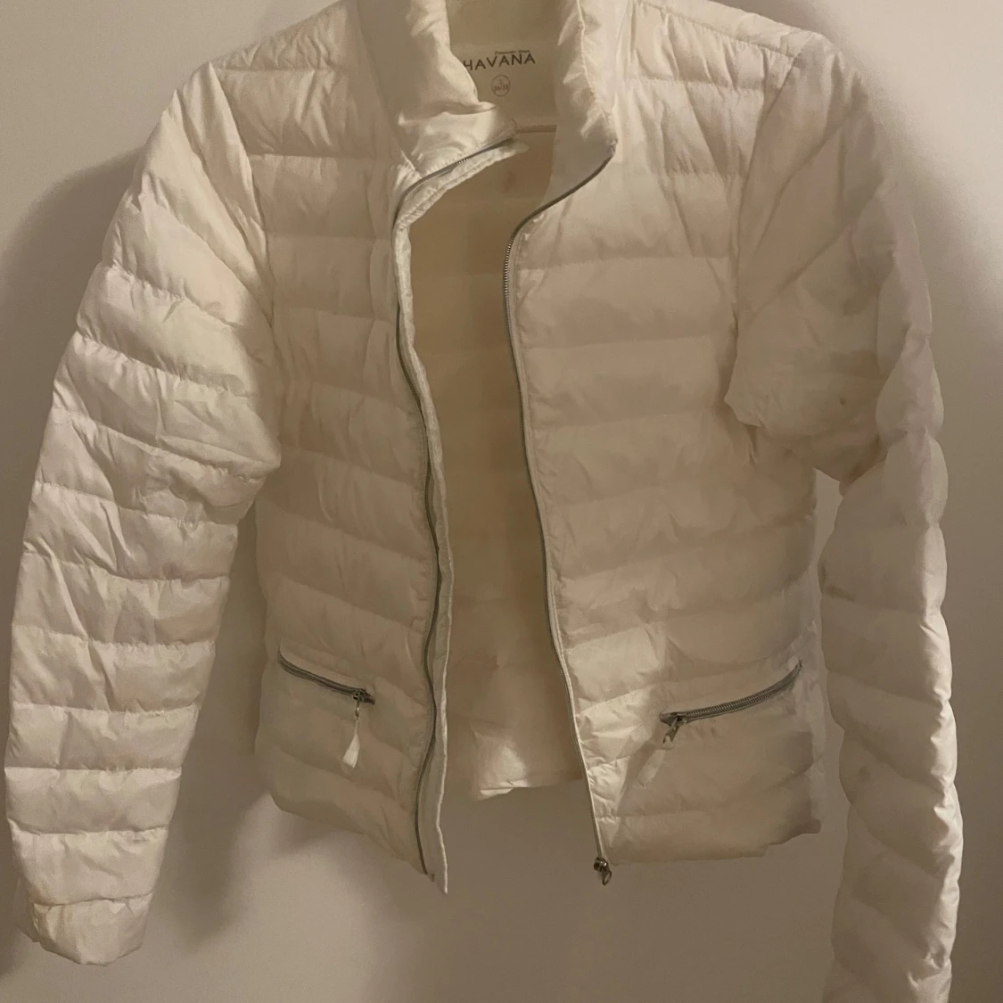 Vit vindjacka från Havana