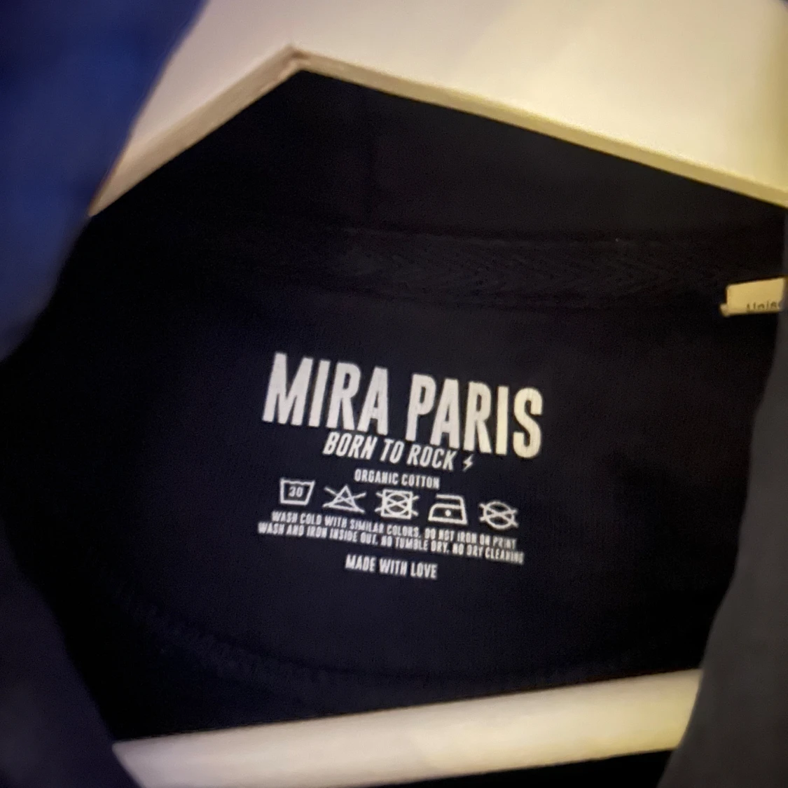 Mörkblå Mi Amor Hoodie från Mira Paris  - 91