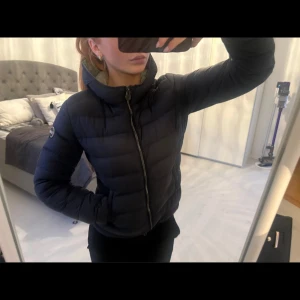 Colmar jacka - Säljer min fina dunjacka ifrån colmar, så fin o bra skick 💓 