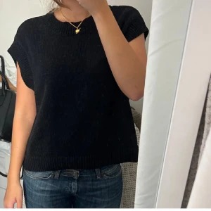 Svart stickad t shirt - Jättefin svart stickad t shirt💕