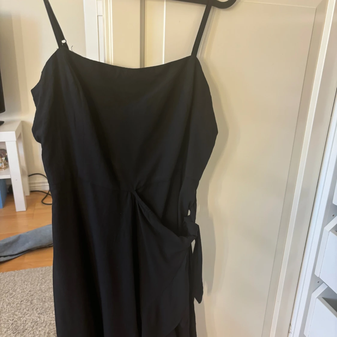 Kort svart klänning 