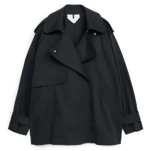 Så snygg trenchcoat  - Intressantkoll på denna super snygga trenchcoaten från arket💕 Hör av vid intresse!☺️