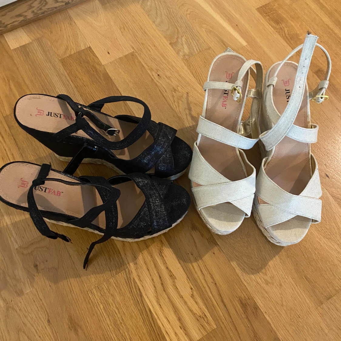 Båda paren för 100kr - 90