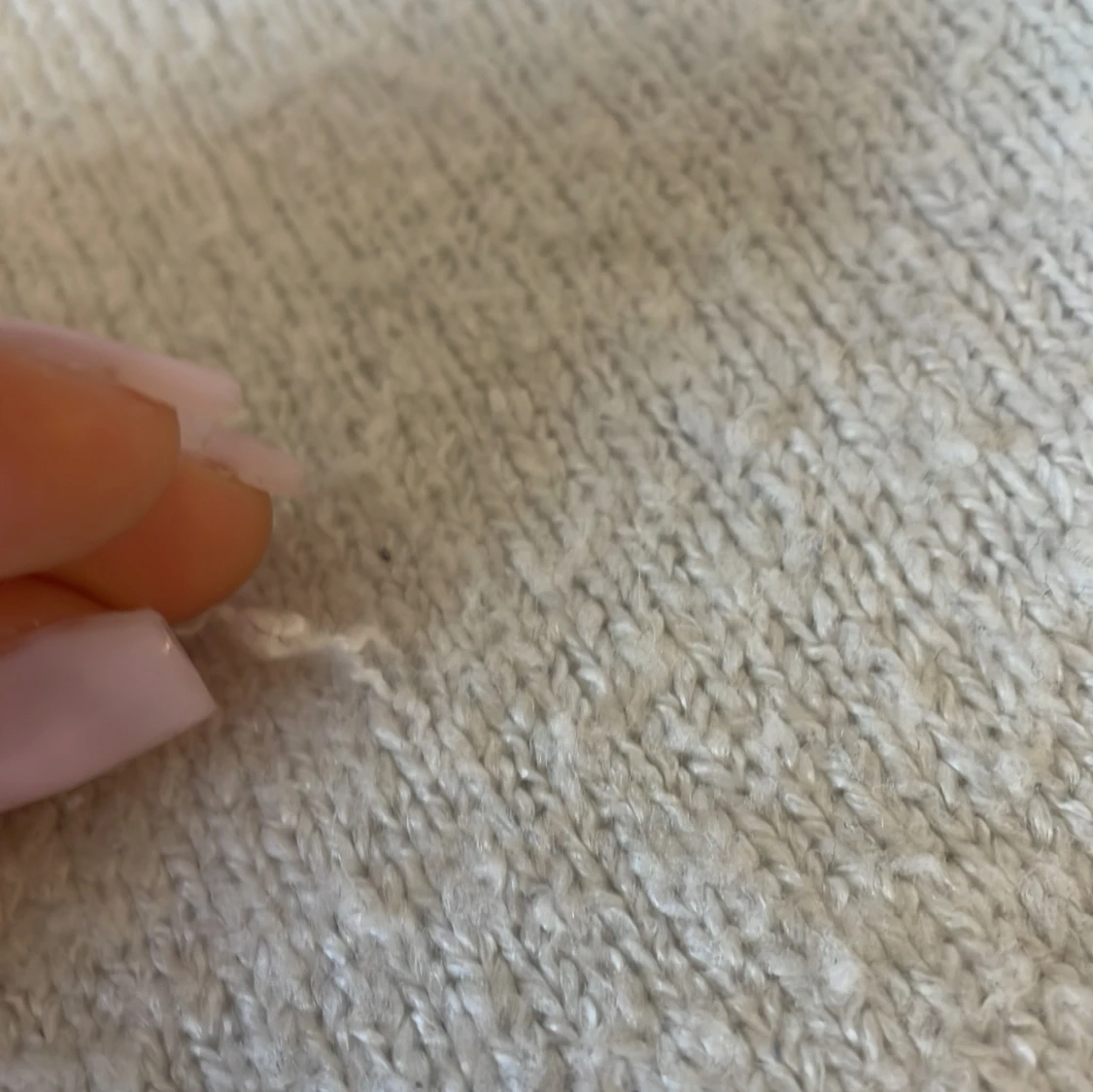 Vit stickad tröja från 157 - 3