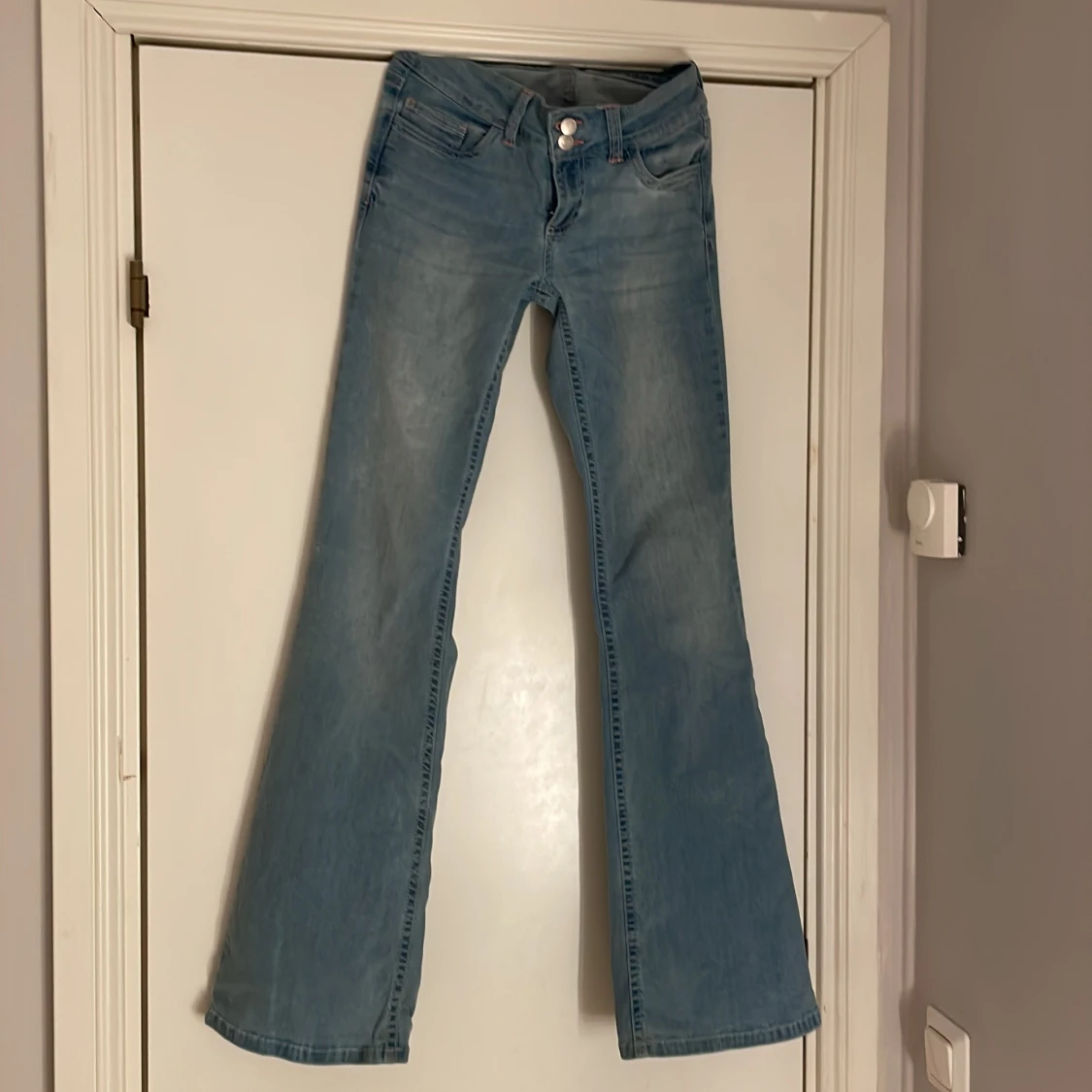 Blå jeans från Nelly - 4