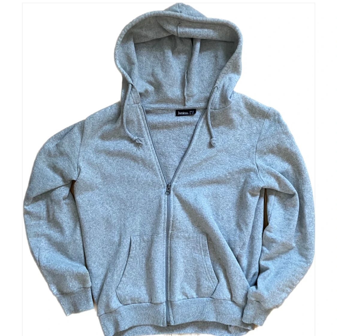 Grå hoodie med dragkedja