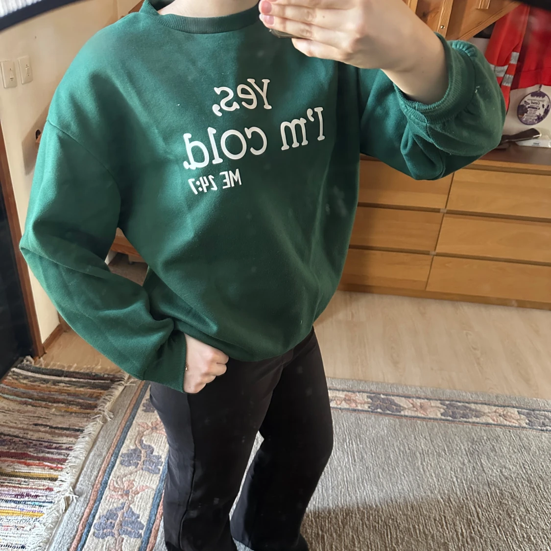 Grön sweatshirt med text - 2