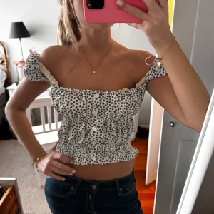 Fin topp  - As snygg topp från bershka! 🤍🤍🤍