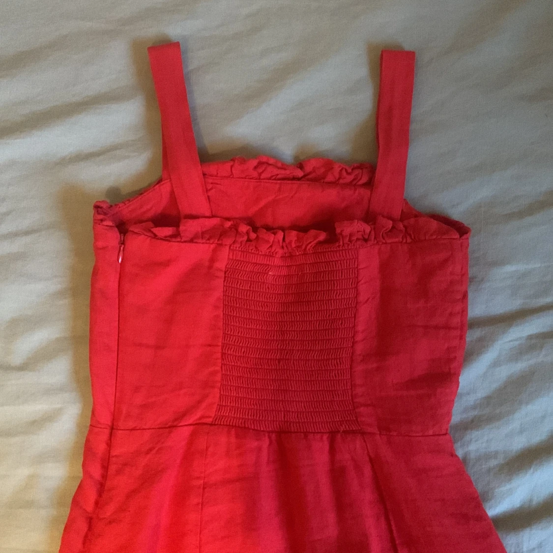 Röd klänning från &OtherStories - 90