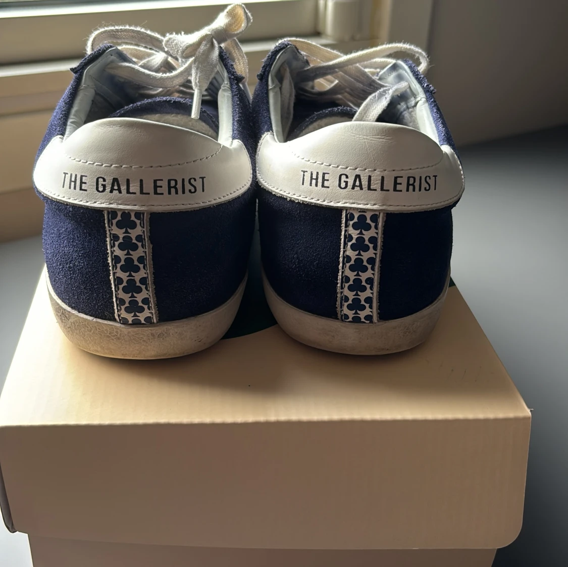 The gallerist skor  - 91