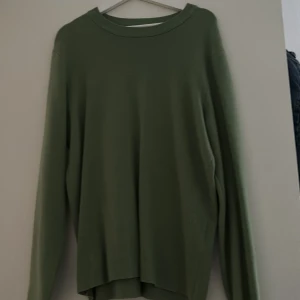 Stickad tröja - Väldigt skön Bra skick