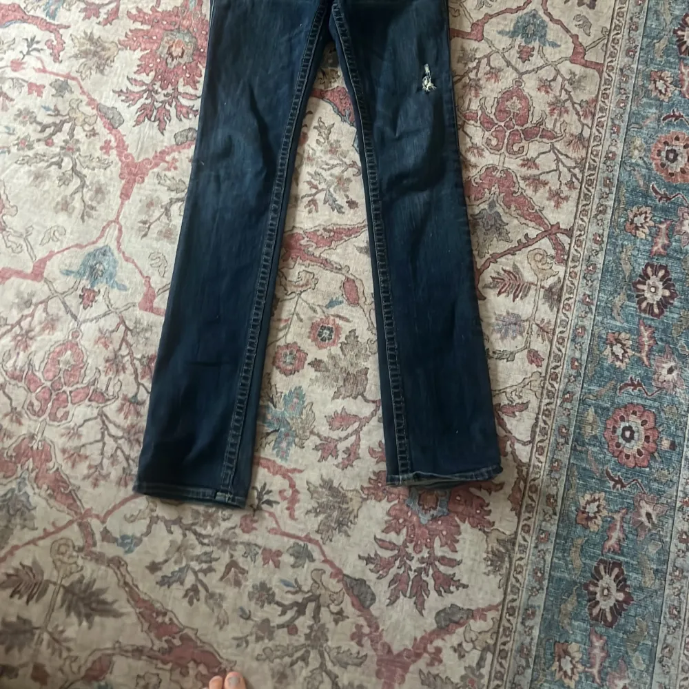 I jättebra skick!! Storlek 34/36. Jeans & Byxor.