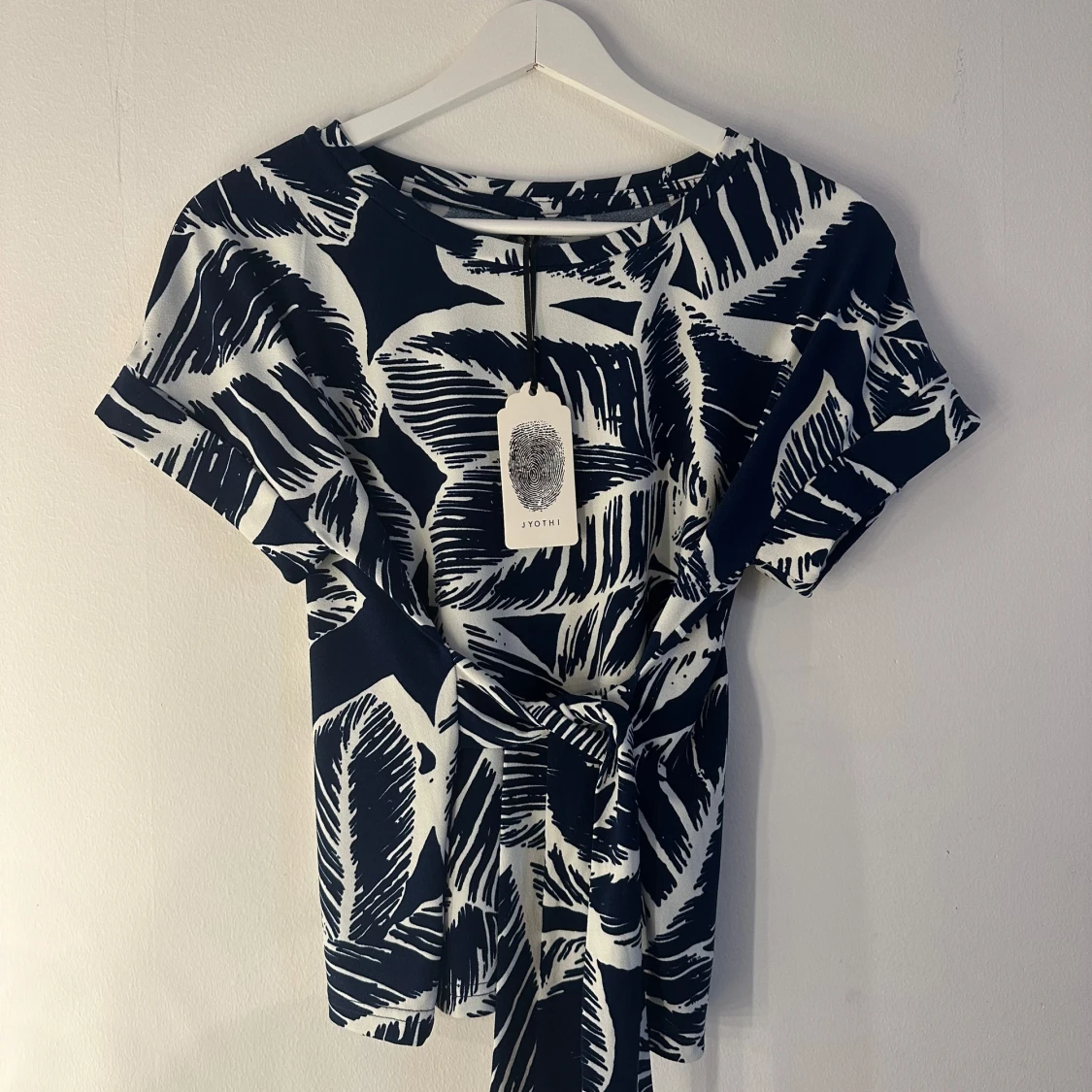 Tröja med knyte - 90