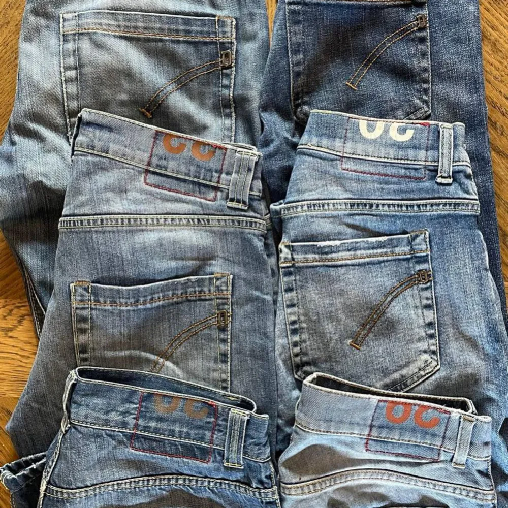 Söker jeans bulk till bra pris! Nudie, Jacob cochen, Dondup, Replay och sådant!  Tveka inte på att höra av er! 😃 Med vänlig hälsning, SweStile. Jeans & Byxor.