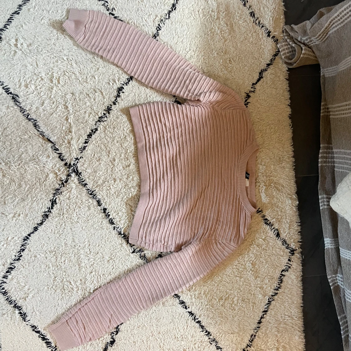 Beige ribbad croppad tröja - 91