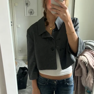 Trekvartsärmad kappa/kofta💕 - Trekvartsärmad kappa/kofta i storlek s💕