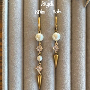 Örhängen  - Frakt 22kr 