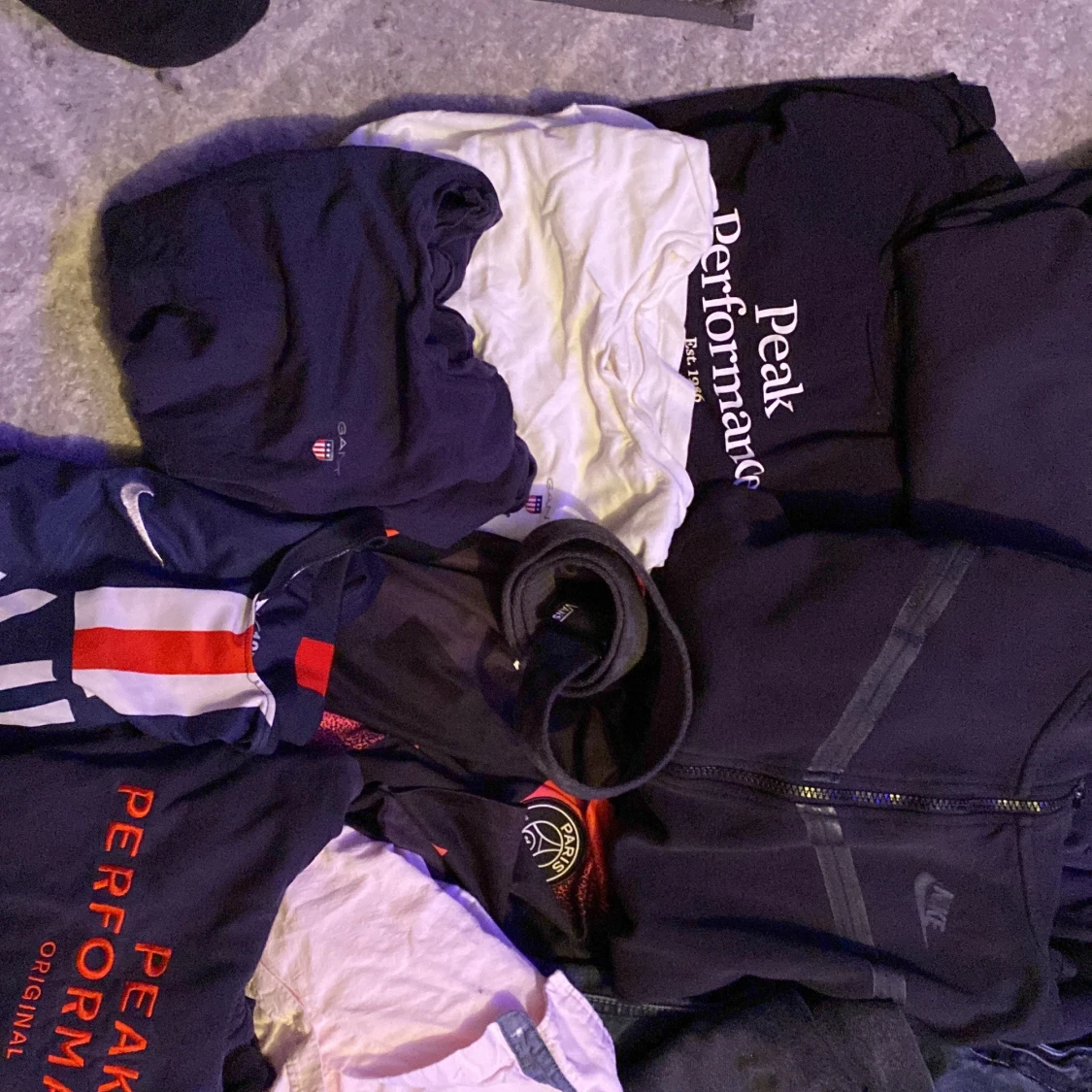 Tröjor och byxor - 1