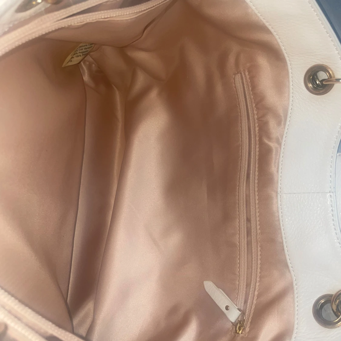 Vit axelväska med kedjedetaljer - 4