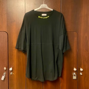  T-shirt Palm Angels - Palm Angels tröja översize M.