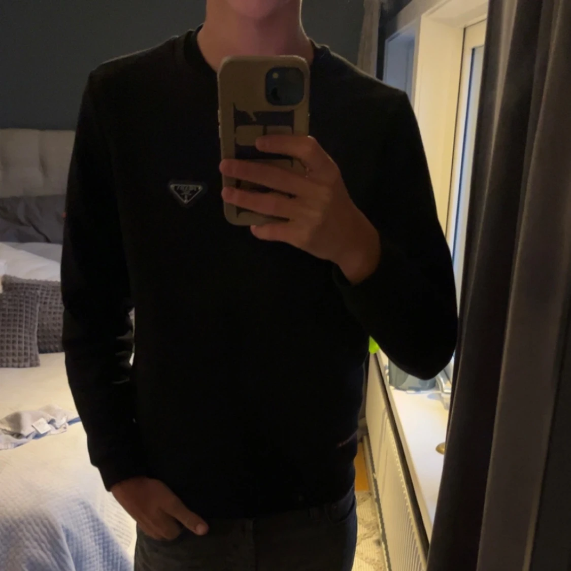 Svart tröja från Prada - 2