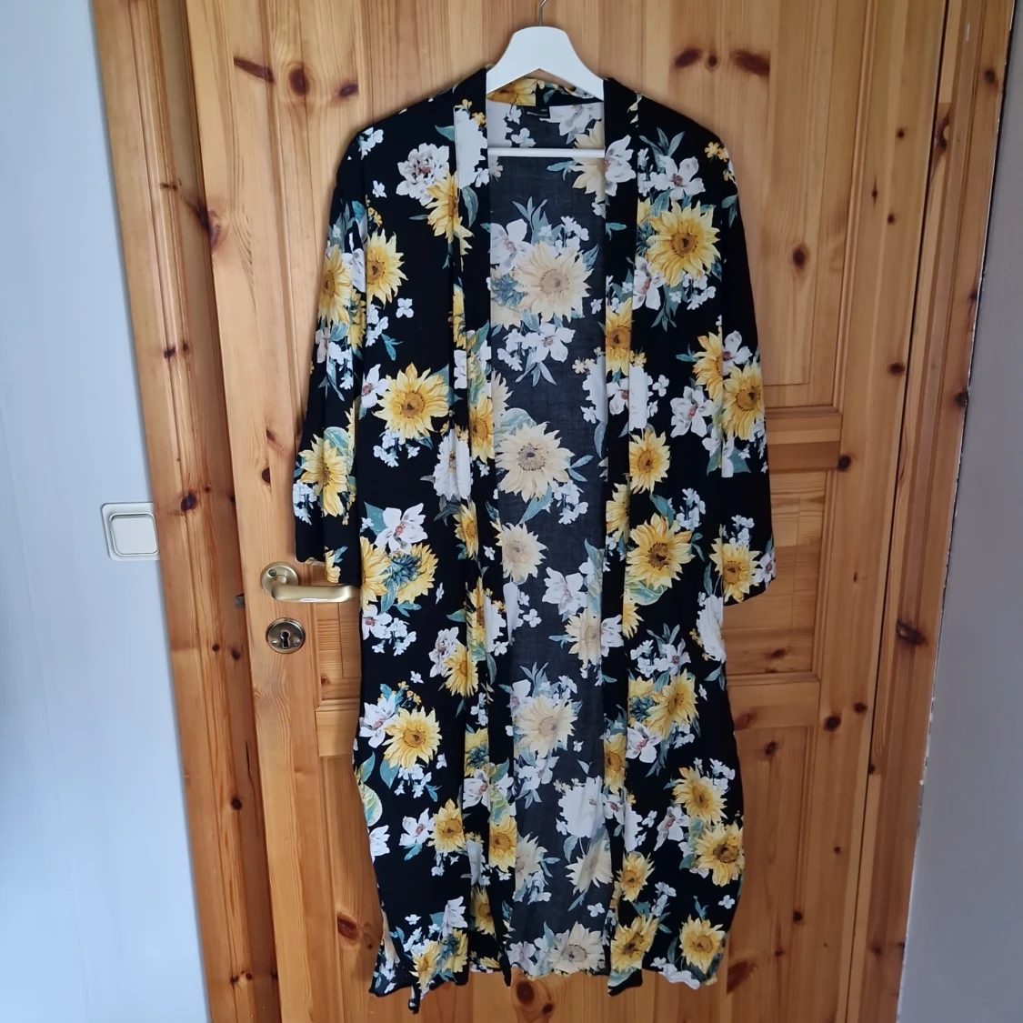 Blommig lång kimono