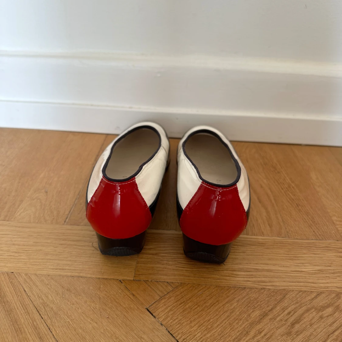 Ara ballerinaskor med kilklack - 91