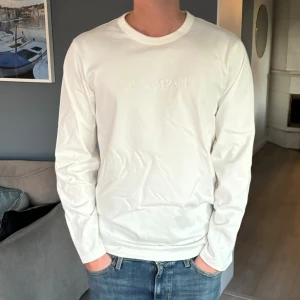C.P. Company - Mercenized Cotton långarmad tröja - Storlek M i herr, nyskick, tung bomullströja långarmad, broderat C.P. Company tryck på bröstet, org. Pris cirka 1300kr