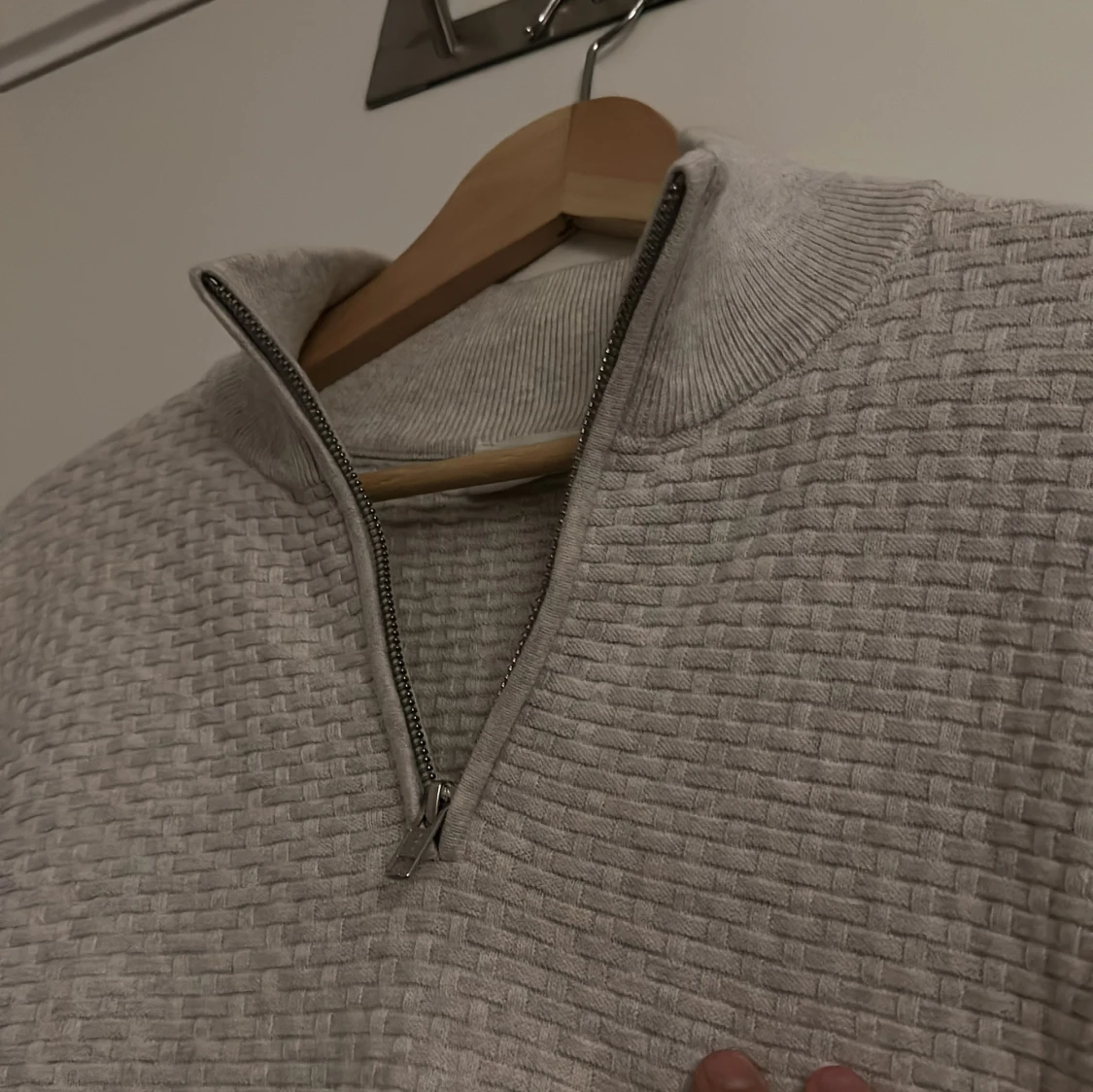 John henric halfzip - 93