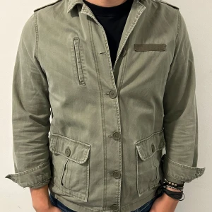 Overshirt M - Storlek M