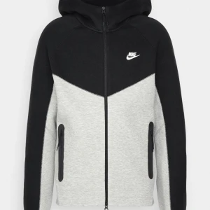 Nike tröja  - Helt ny Nike tröja byte funkar ochså 