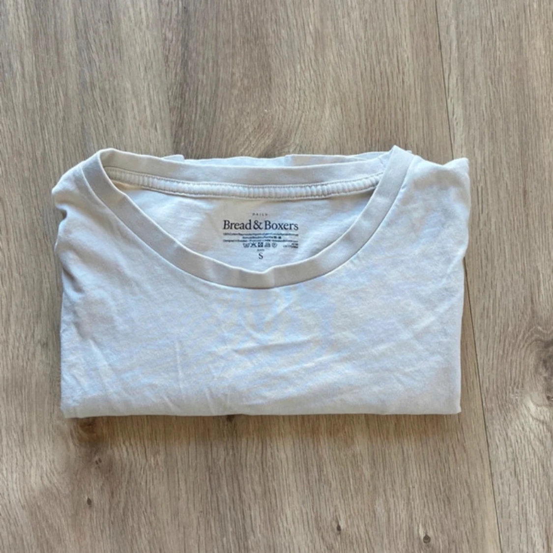 Enfärgad t-shirt