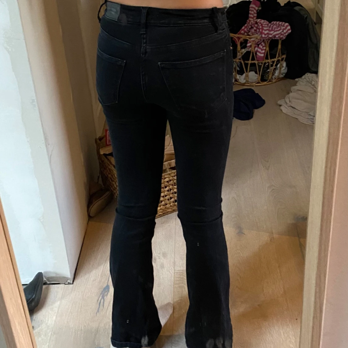 Low Waits Boot cut Jeans - 90