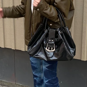 Svart väska - CIA design uf drop 02 svart väska!🤍