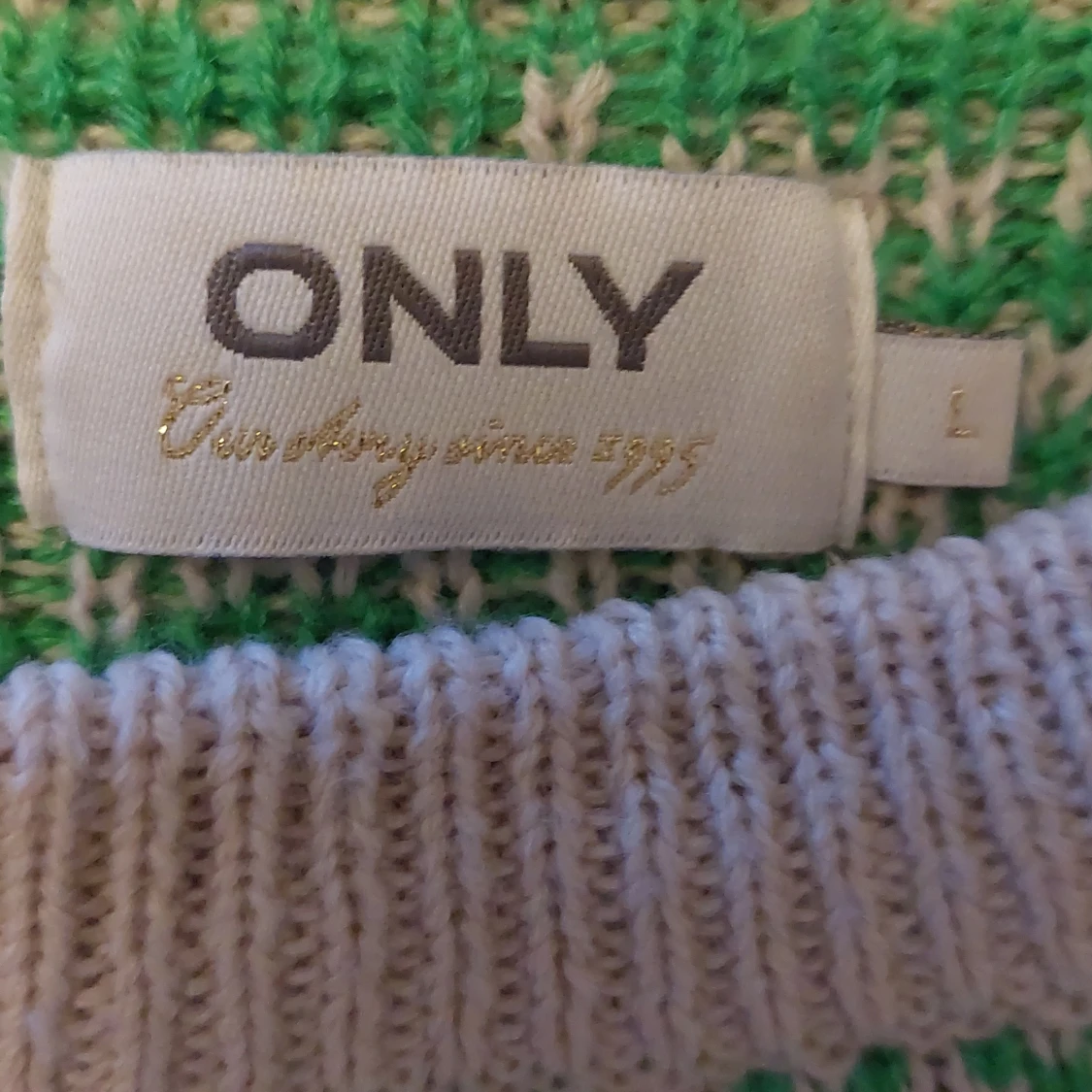 Grönmönstrad stickad tröja från ONLY - 91