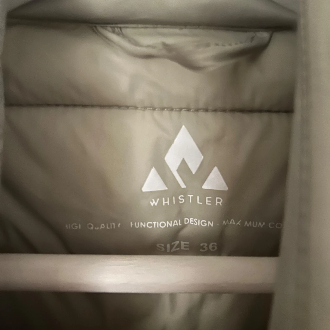 Beige pufferjacka från Whistler - 91