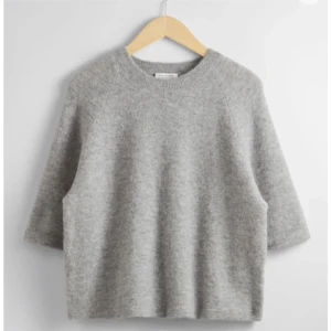 Other stories tröja  - Jätte bra skick💞 nypris 790kr den är även slutsåld💞