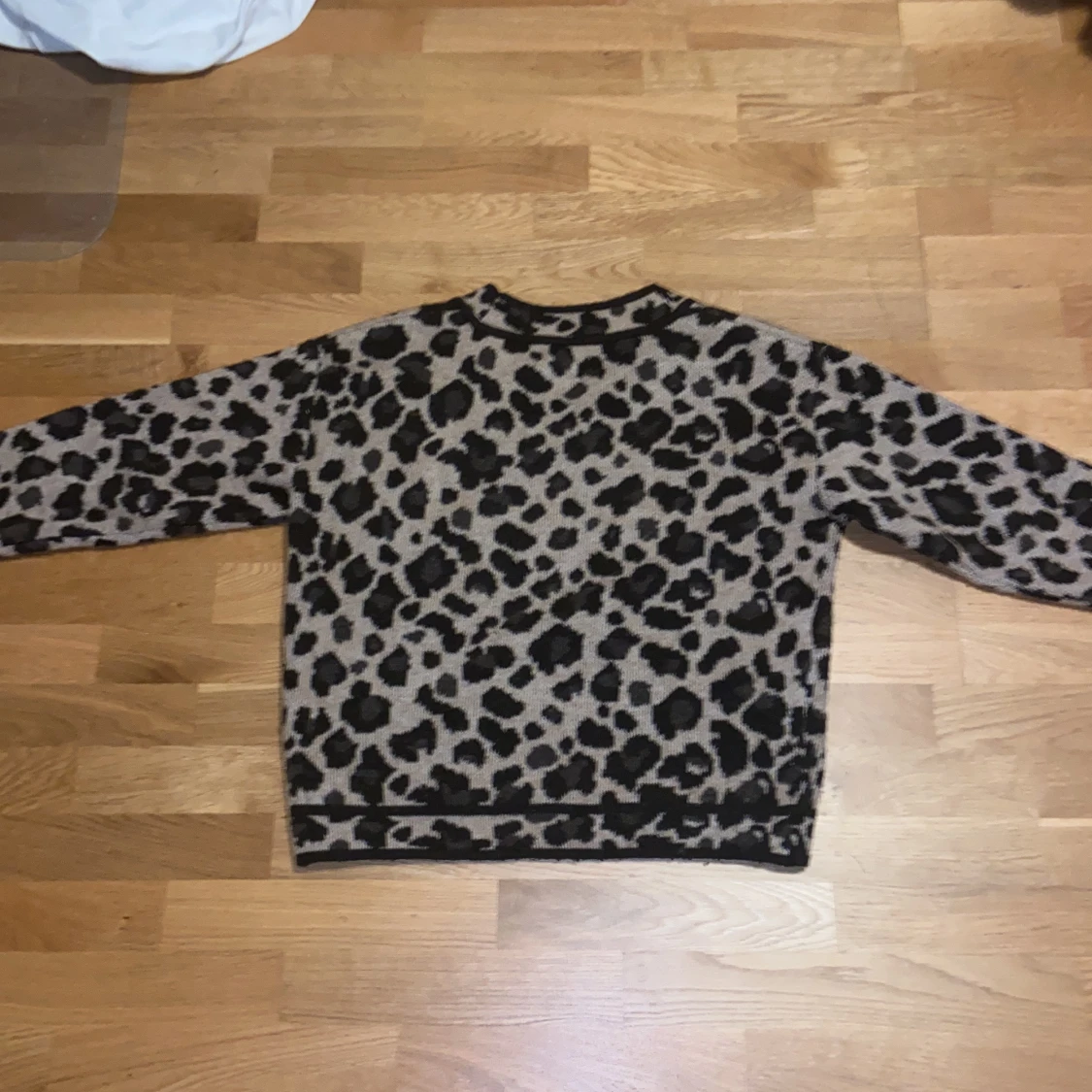 Leopardmönstrad tröja från Primark - 90