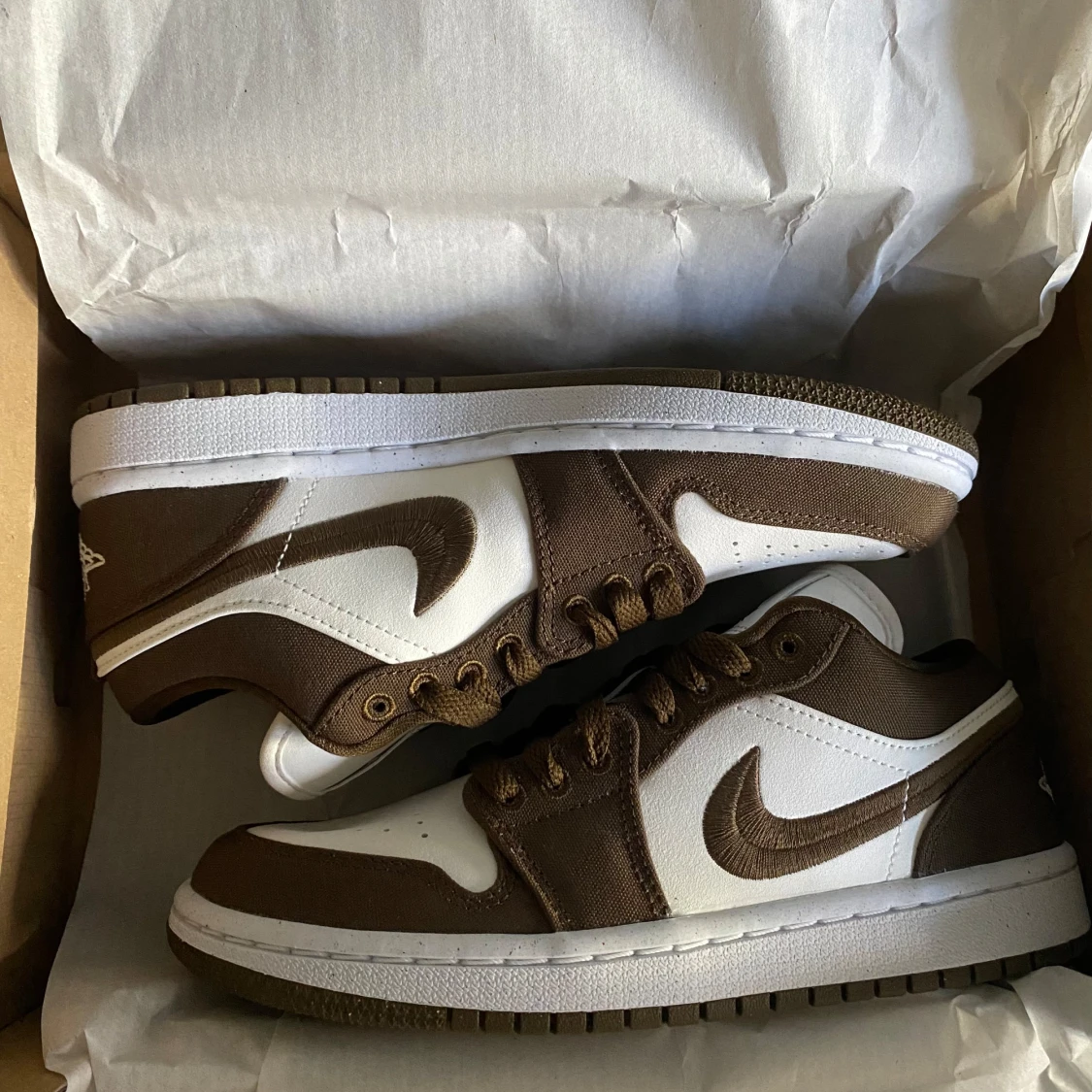 Jordan Sneakers - light olive/sail/white nya