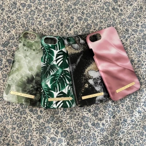 iDeal of Sweden mobilskal - Säljer mobilskal som passar iPhone 6, 6s, 7 och 8💞1 för 79, 2 för 149, 3 för 200 eller alla 4 för 249. De är i toppenskick allihopa💞bara att höra av sig vid funderingar
