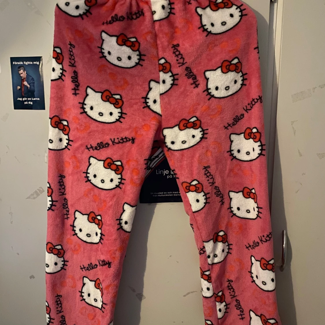 Rosa Hello Kitty mjukisbyxor