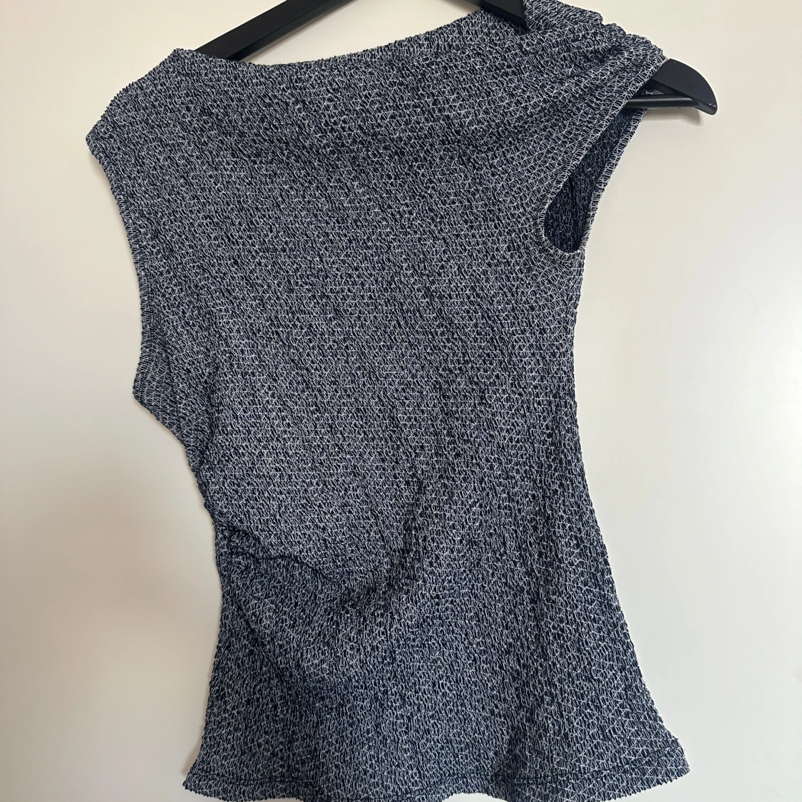 Mörkblå snedaxel topp - 1