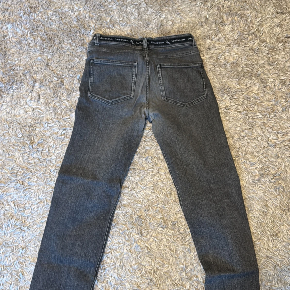 Grå jeans från Calvin Klein - 2