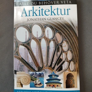 Arkitektur (512 sidor)  - Boken 'Arkitektur' av Jonathan Glancey är en visuell guide som utforskar världens mest fantastiska byggnader. Den innehåller över 5 000 år av arkitekturhistoria och erbjuder insikter i olika stilar och tekniker. Perfekt för den som vill förstå mer om arkitekturens utveckling och betydelse.