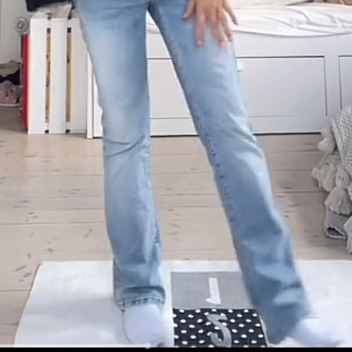 Blå bootcut jeans