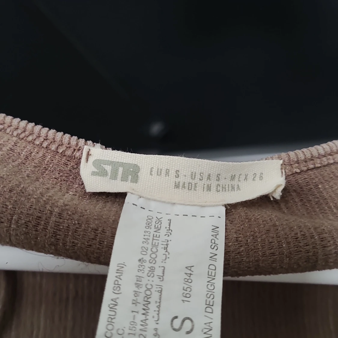 RIbbad topp från Stradivarius - 2